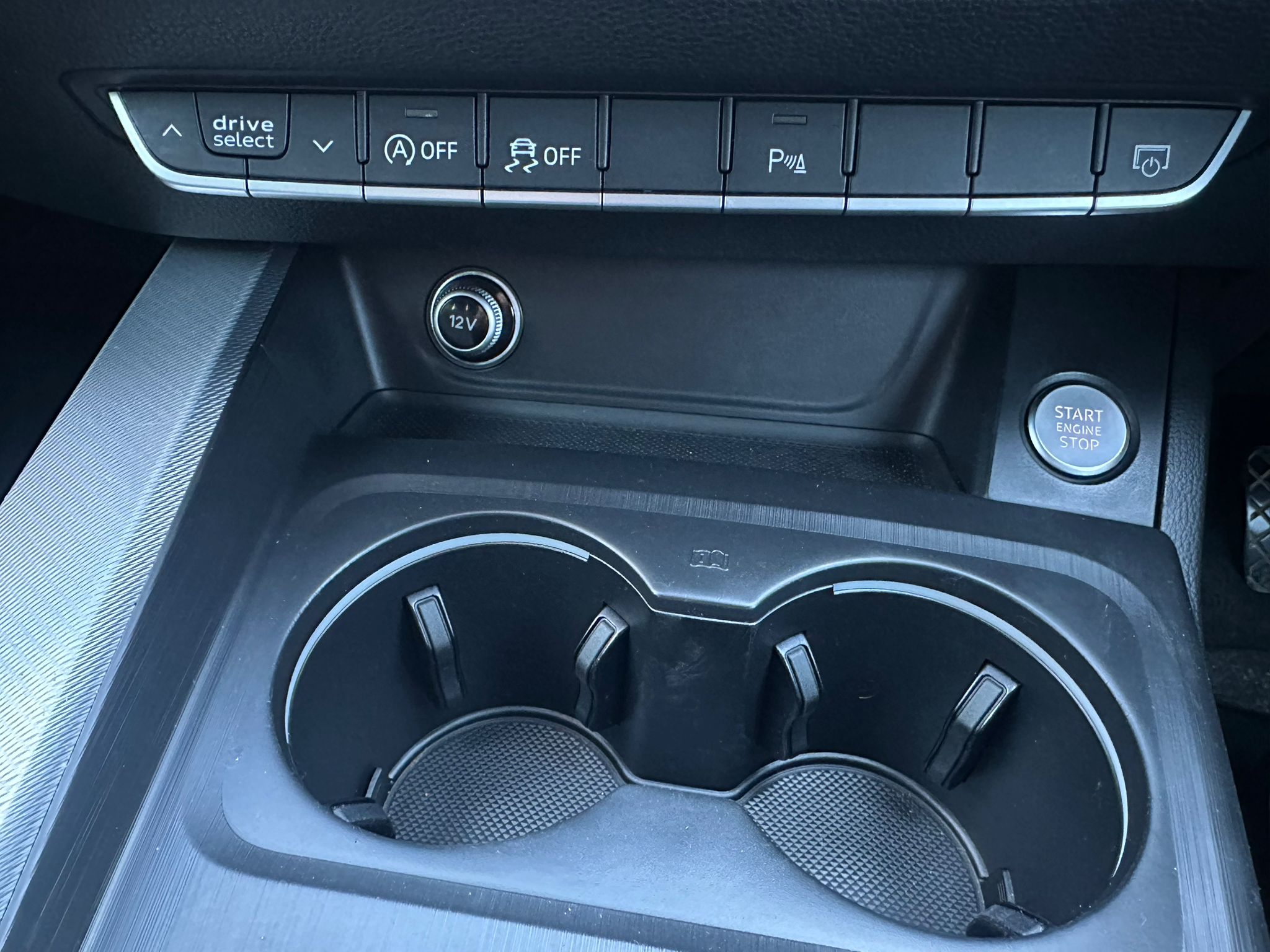 
								Audi A4 1.4 TFSI Sport Euro 6 (s/s) 4dr full									