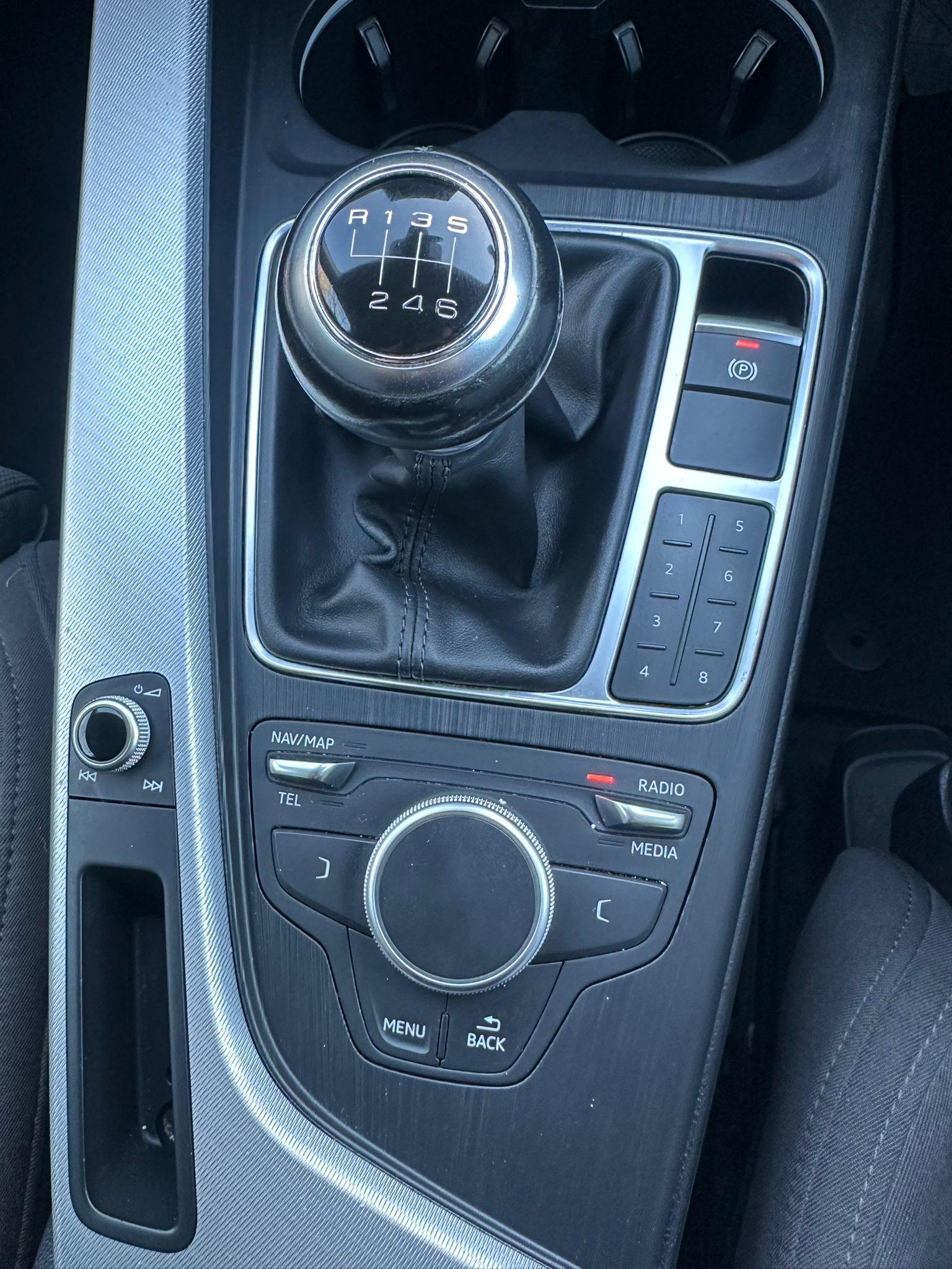 
								Audi A4 1.4 TFSI Sport Euro 6 (s/s) 4dr full									