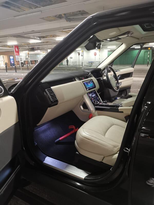 
								Land Rover Range Rover full									