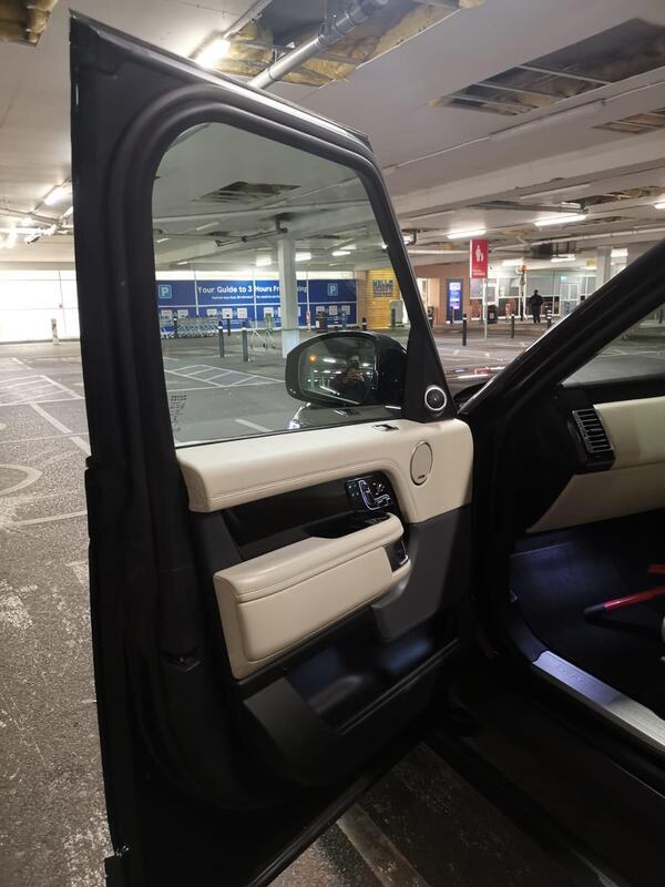 
								Land Rover Range Rover full									