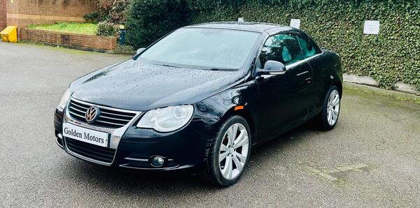 
								Volkswagen Eos full									