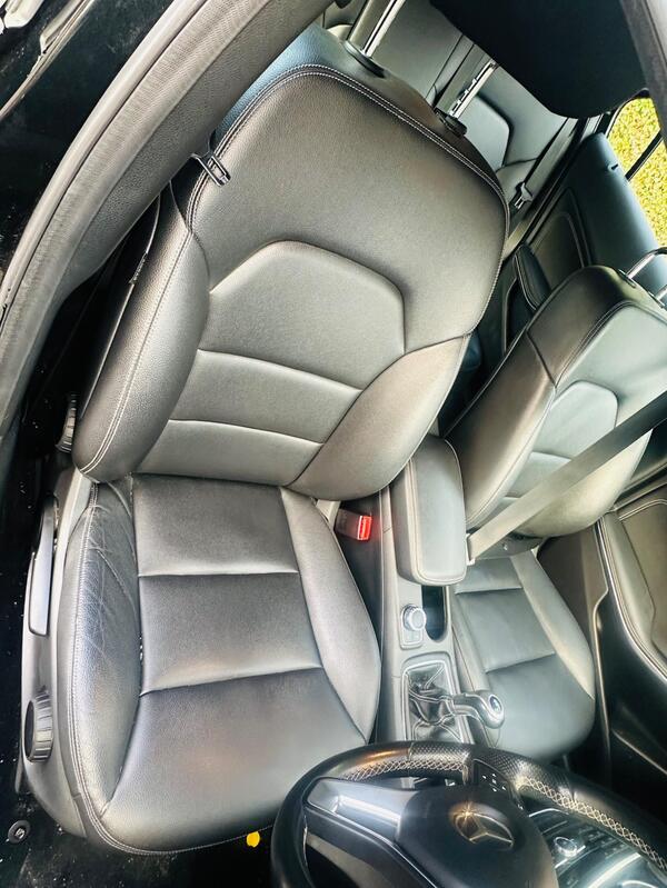 
								Mercedes-Benz A Class full									