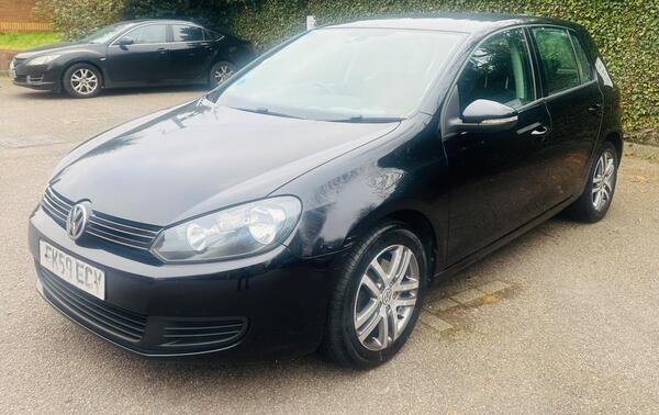 
								Volkswagen Golf full									