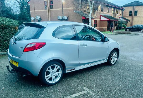 
								Mazda 2 full									